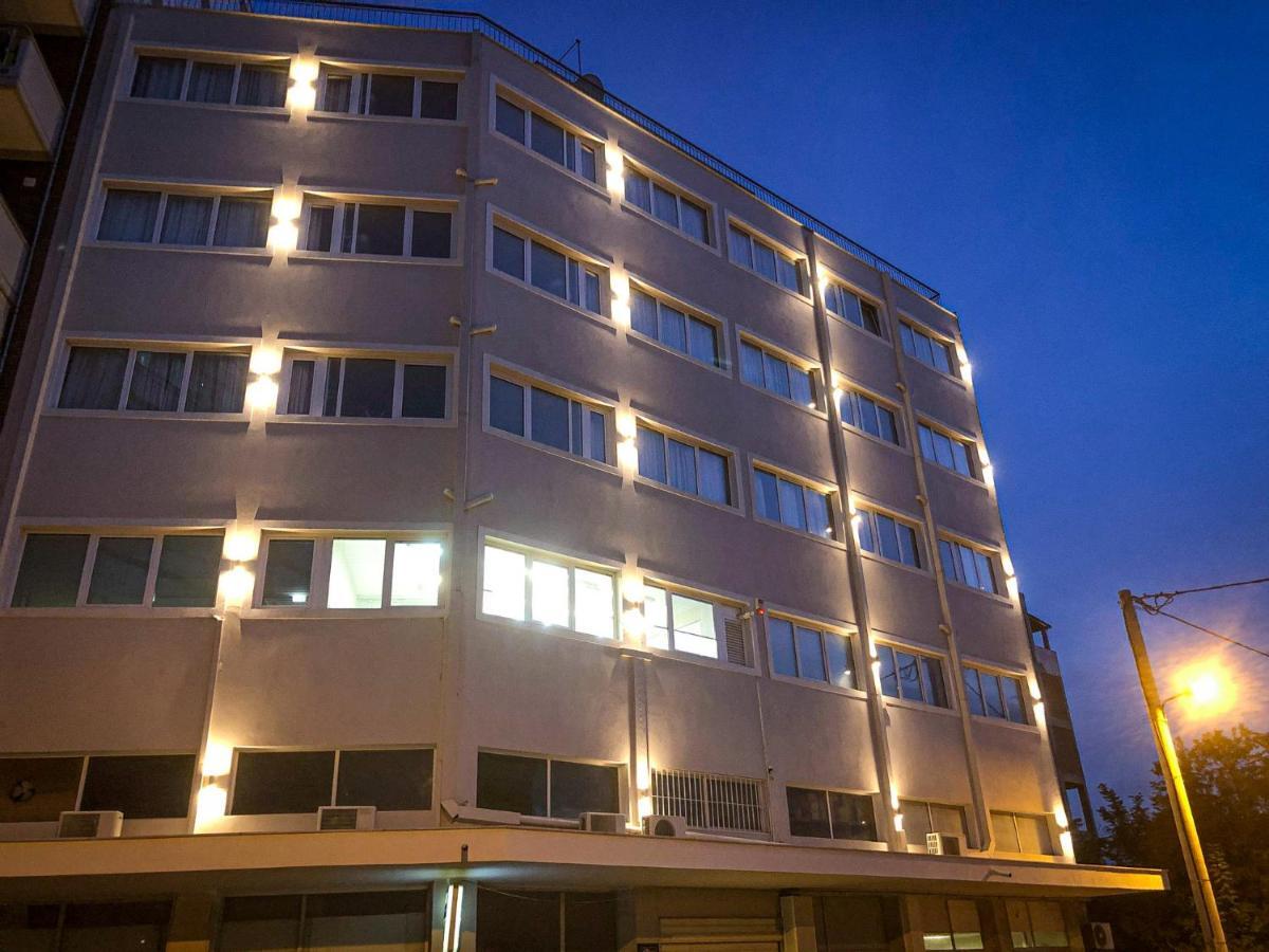La Place De La Gare Suites - New Subway Station Thessaloniki Exterior foto